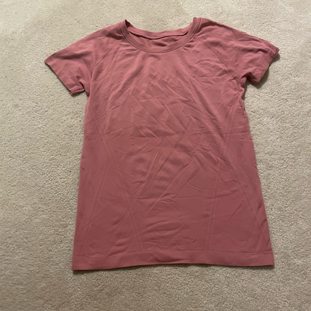 Athleta momentum tee